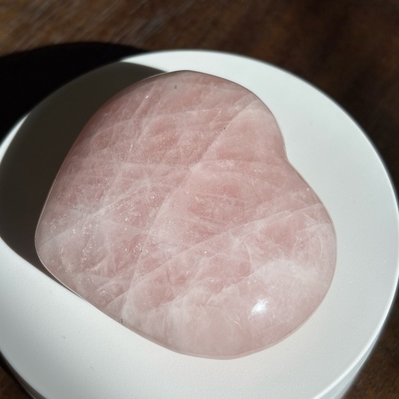 Medium Large Pink Rose Quartz Puffy Crystal Heart Carving - Picture 2 of 10